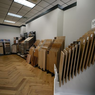 The Floor Trader FWB showroom